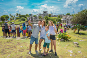 Tulum and Cenote tour: express half day adventure with pick-up